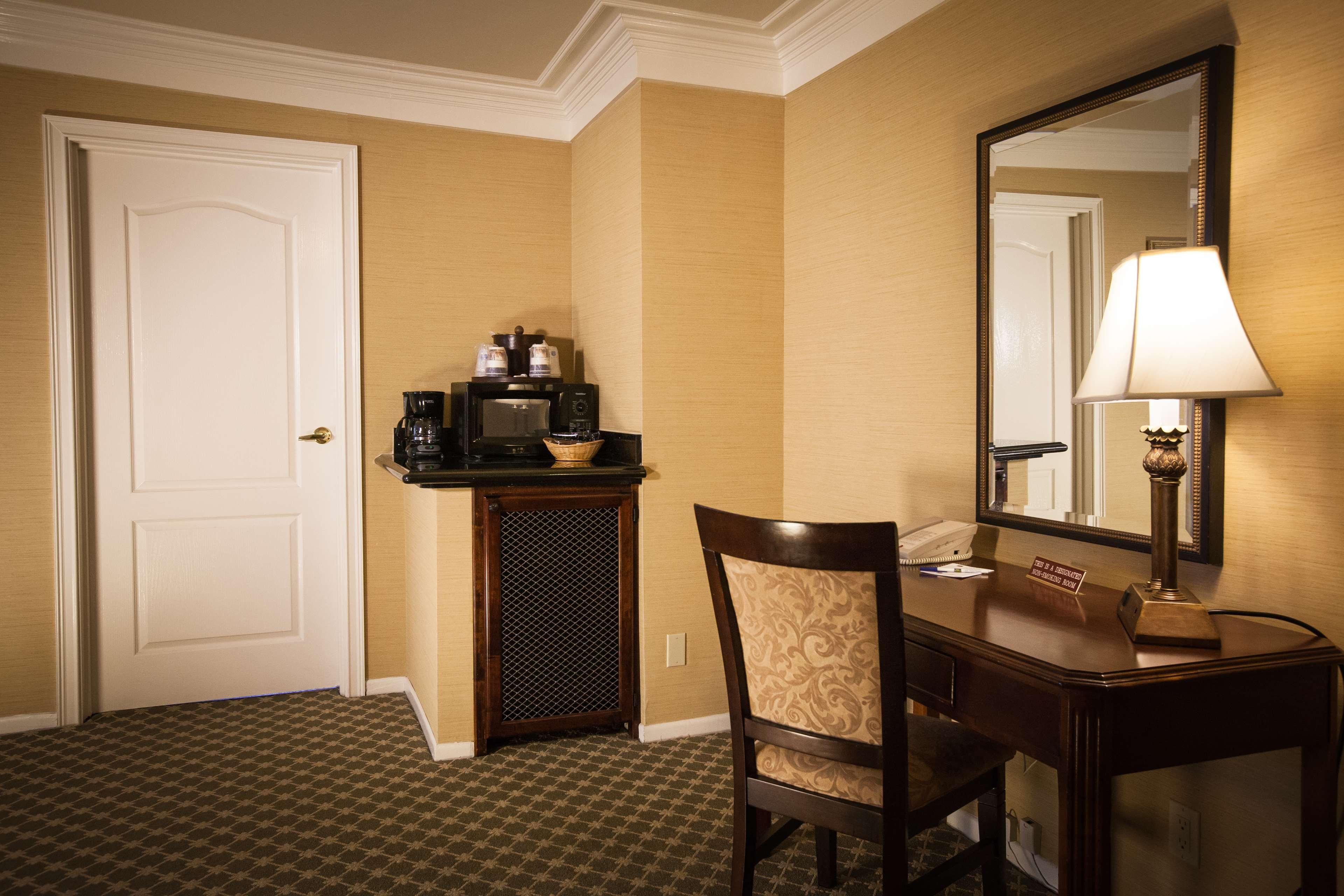 Hotel Western Sunset Plaza 4*