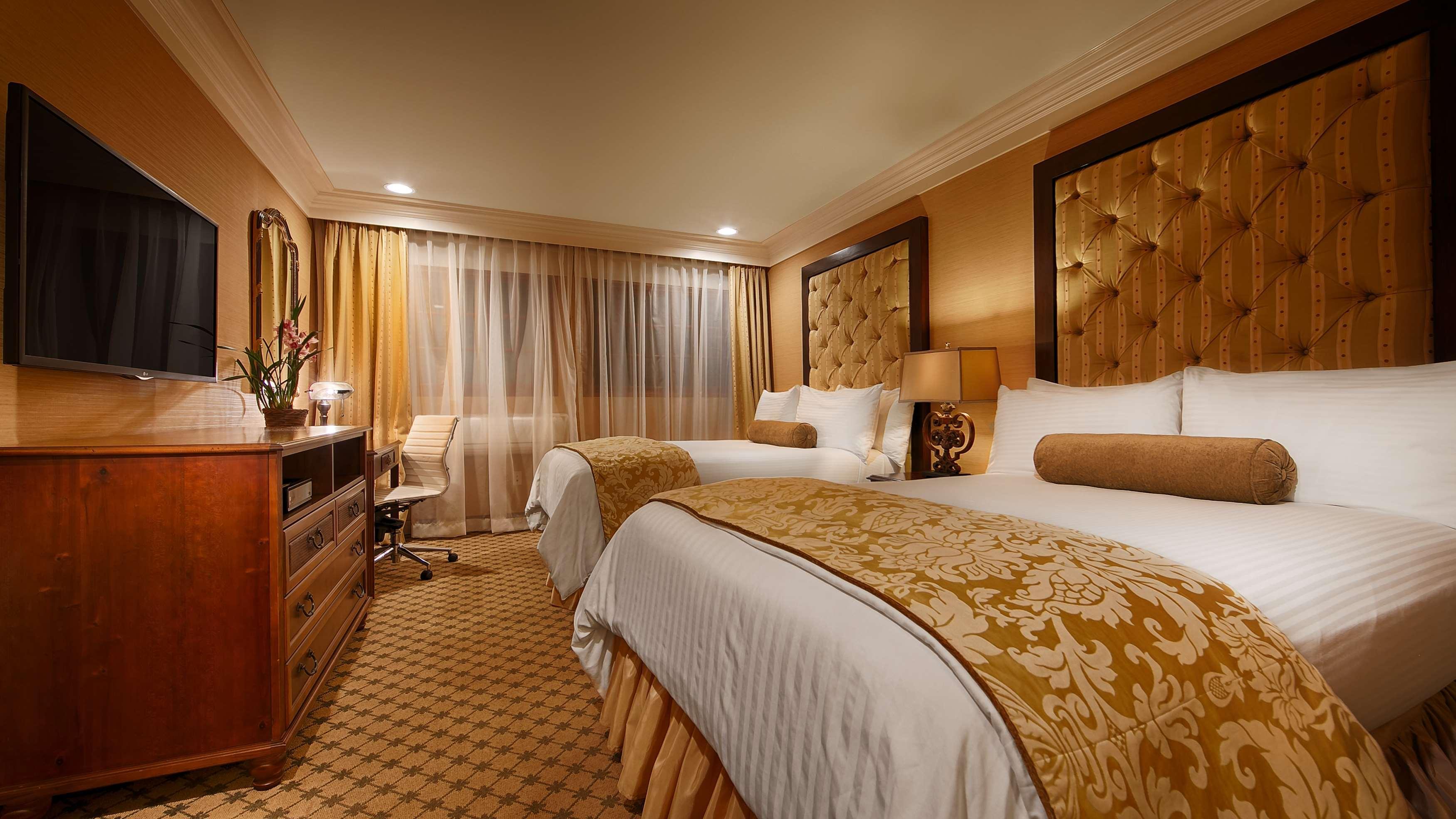 Western Sunset Plaza Hotel